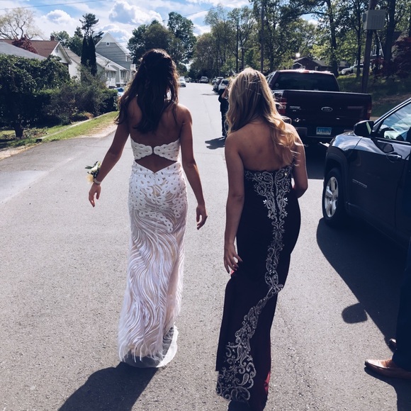 prom dress - Picture 2 of 5